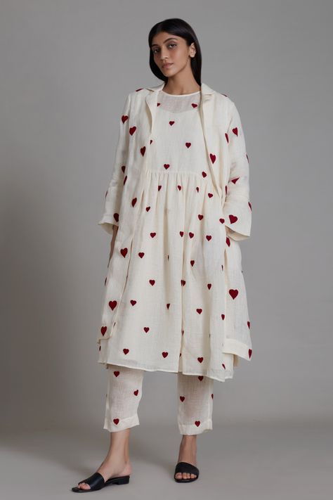 Oatmeal linen jacket with red heart motif embroidery. Component: 1 Pattern: Embroidered Type Of Work: Heart Motif Neckline: Notched Lapel Collar Sleeve Type: Long Fabric: Pure Linen Color: Off White Other Details:  Back gather details Side pockets Handwoven Note: The kurta, pant and inner worn by the model is not for sale Occasion: Work,Party - Aza Fashions Gathered Anarkali, Anarkali Jacket, Teen Patti, Motif Embroidery, Velvet Dress Designs, Cotton Bralette, Fashion Sketches Dresses, Sketches Dresses, Linen Color