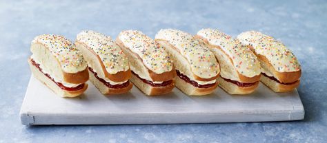 Iced Buns Recipe Paul Hollywood, Iced Buns Recipe, Iced Fingers, British Cakes, Filled Buns, Gbbo Recipes, Paul Hollywood Recipes, Currant Jam, Iced Buns