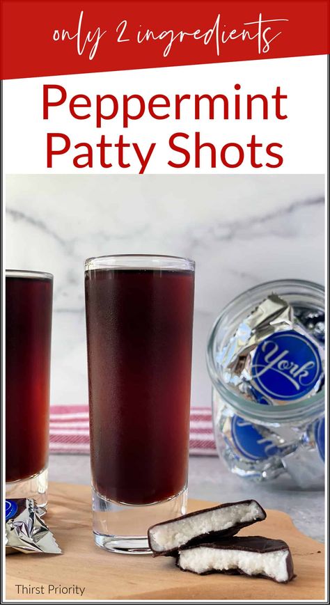 Peppermint Shots Holiday Drinks, Easy Shot Recipes, Shots Recipes, Energizing Smoothies, Christmas Shots, Healthy Woman, Cooking Tricks, Cocktail Shots, Peppermint Patty