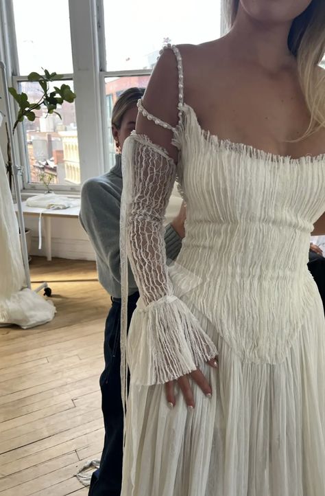 Boho Wedding Dress Aesthetic, Desert Aesthetic Wedding, Sleeping Beauties Awakening Fashion, Artsy Wedding Dresses, Dresses Glam, Romantic Wedding Dress, Dream Wedding Ideas Dresses, Lace Corset, Wedding Mood