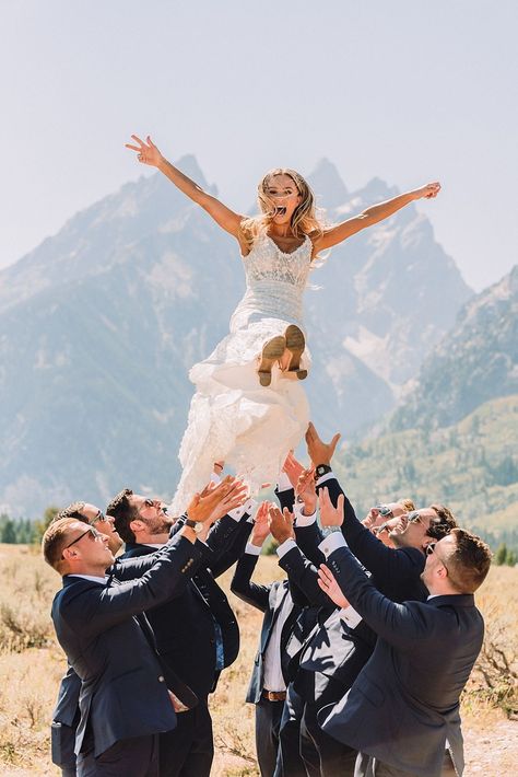 Groomsmen Holding Bride, Bride And Groomsmen Pictures Funny, Bride With Groomsmen Pictures Funny, Bride And Groomsmen Photos, Fun Bridal Party Pictures, Wedding Day Pictures With Bridesmaids, Groomsmen Throwing Bride, Bridesmaids Groomsmen Photos, Groomsmen And Bride Photos