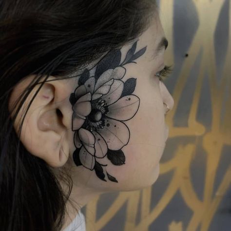 TATTOOED FACES SQUAD on Instagram: “✍️ by @friedrichuebler #blacktattoo #headtattoo #necktattoo #instaart #tatts #tattoo #tattooed #ink #model #tribe #facetattoo #tattoomodel…” Face In Flower Tattoo, Ear Face Tattoo, Side Face Tattoos For Women, Flower Face Tattoo, Side Face Tattoo, Black Flash Tattoos, Flower Neck Tattoo, Temporary Face Tattoos, 2024 Tattoo