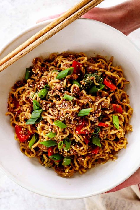 Quick and Easy Ramen Noodle Stir Fry + VIDEO (Customizable!) Ramen Noodle Stir Fry, Gluten Free Ramen, Fried Ramen, Ramen Recipes Easy, Vegetarian Stir Fry, Easy Ramen, Ramen Stir Fry, Noodle Stir Fry, Ramen Noodle Recipes