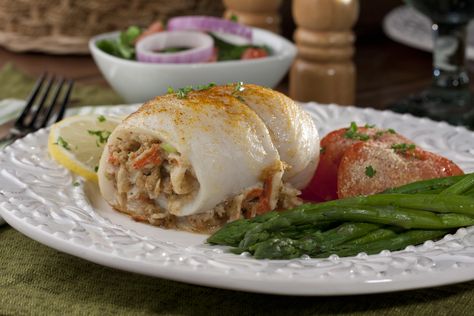 These taste restaurant-fancy, but they're super simple. We use white-fleshed fish and crab meat to make these awesome stuffed fish rollups. So easy and tasty! Ginger Preserve Recipe, Fish Roll Recipe, Fish Roll, Flounder Recipes, Fish Fillet Recipe, Stuffed Fish, Resep Seafood, Crab Meat Recipes, Fish Fillets