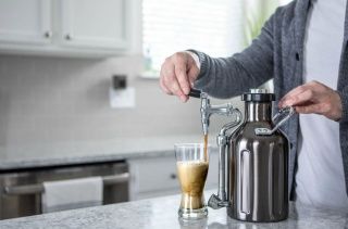 This Growler Keg Dispenses Perfect Cold Brew Coffee | Mornings Will Never Be the Same. Well, They'll Have More Nitro Cold Brew, at Least. Nitro Coffee, Nitro Cold Brew, Coffee Grinds, Cold Brew Coffee Maker, Coffee Filters, Brew Coffee, Cold Brew Coffee, Black Chrome, Cold Brew