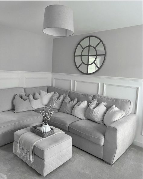 Room Ideas Grey And White, Grey And Cream Living Room, Cream Living Room Ideas, Housing Aesthetic, Room Ideas Grey, Front Room Ideas, Cream Living Room, Apartment Deco, Cream Living Rooms