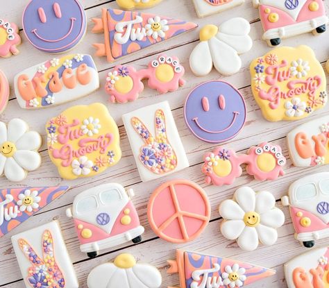 Birthday Themes For Girls, Hippie Birthday Party, Two Groovy, Hippie Birthday, Creative Party Ideas, 2nd Birthday Party Themes, Girl Birthday Themes, Birthday Themes, Cute Desserts