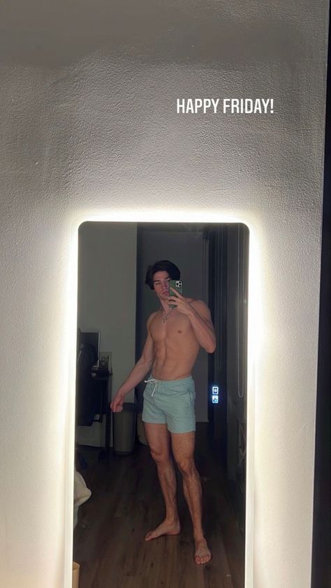 Wyatt Cushman, Red Zone, Happy Friday, Soulmate, Mirror Selfie, Twitter, Red, Quick Saves