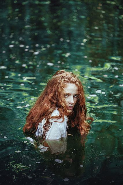 Ines Rehberger LEAKED DREAMS OF OUR PAST Model: Katrin Assistance: Jenny Theobald Riverlands Aesthetic, House Tully Aesthetic, Ice And Fire Aesthetic, Tully Aesthetic, Fire Aesthetics, The Riverlands, House Tully, Interactive Fiction, John Everett Millais