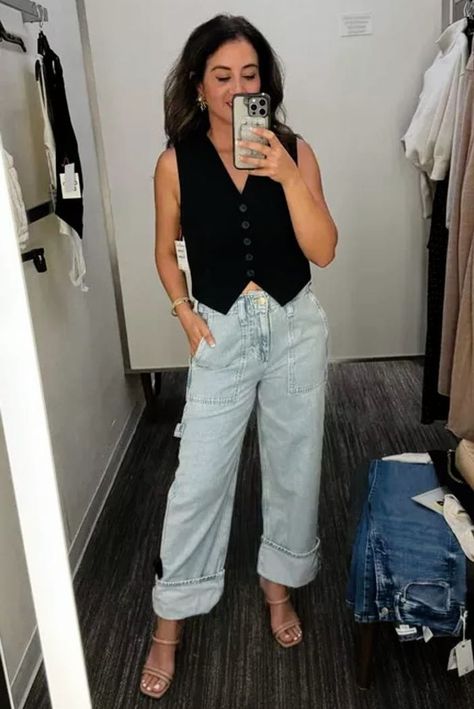 Inspiration for a barrel jeans and vest outfit. Find more women's fashion and cute outfit ideas on lifeofalley! Jeans And Vest Outfit, Jeans Outfit Date Night, Barrel Jeans Outfit, Vest And Jeans, Outfit Date Night, Tailored Vest, Barrel Jeans, Cute Outfit Ideas, Jeans Outfit Women