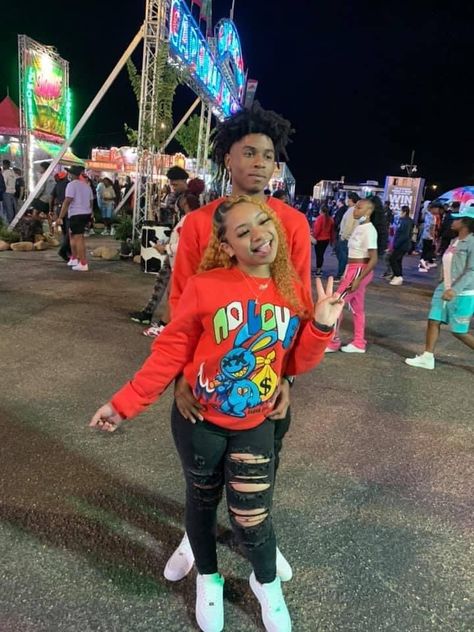 Couples Matching Outfits Air Forces, Couple Fair Outfits, Fair Date Outfit Black Couple, Bf And Gf Outfits, Fair Pictures Ideas Couple, Black Couple Halloween Costumes Relationship Goals, Couple Outfits Matching Relationship Goals, Black Couple Matching Outfits, Matching Couple Outfits Black People