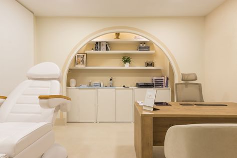 AB Derma Dermatology Clinic Sensory Pathways, Healthcare Interior Design, Clinic Interior, Dermatology Clinic, Spain Madrid, Clinic Interior Design, Calming Spaces, House Luxury, Dental Surgery