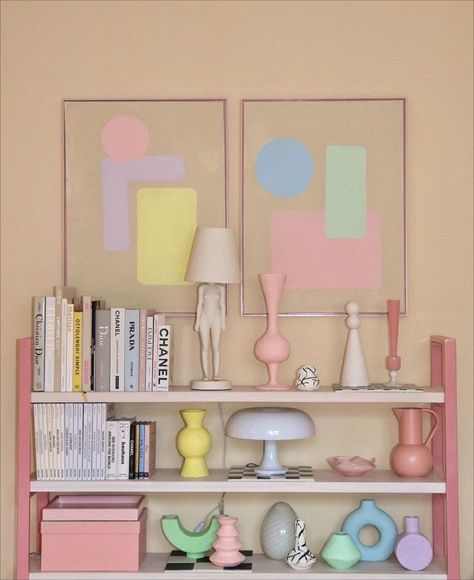 Salon Bedroom Ideas, Pastel Apartment, Interesting Decor, Pinterest Room, Pastel Interior, Pastel Home Decor, Colorful Apartment, Decor Objects, Gallery Wall Inspiration