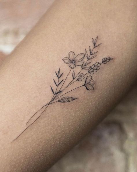 Bouquet Of Flowers Tattoo Wrist, Wildflower Tattoo Outline, Inner Arm Flower Bouquet Tattoo, Girly Simple Tattoos, Dainty Flower Forearm Tattoo, Fine Line Flower Hand Tattoo, Ranunculus Tattoo Small, Floral And Butterfly Tattoo Design, Birth Flower Bunch Tattoo