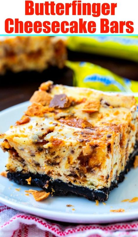 Butterfinger Cheesecake Bars are so creamy and easy to make! Butter Finger Dessert, Butterfinger Cheesecake, Fancy Deserts, Holiday Desert, Cream Cheese Oreo, Spicy Southern Kitchen, Banana Pudding Cheesecake, Southern Kitchen, Oreo Crust