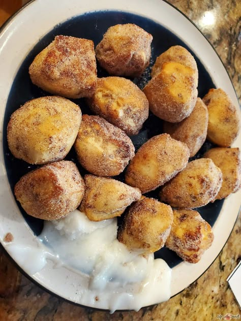 Air Fryer Cinnamon Roll Bites, Cinnamon Roll Bites, Donut Bites, Cinnamon Bites, Pillsbury Cinnamon Rolls, Taco Pie, Apple Cheesecake, Ww Points, Best Shakes