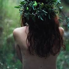 Forest Nymph, Matka Natura, Flowers In Her Hair, Beltane, Witch Aesthetic, Wild Woman, Red Hood, Poison Ivy, Her Hair