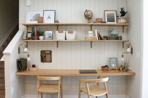 Wall Shelves Above Desk, Wall Length Desk, Office Wall Shelf Ideas, Office In Kitchen, Real Home Office, Kitchen Office Nook, Office Shelves, Desk Nook, Office Nook