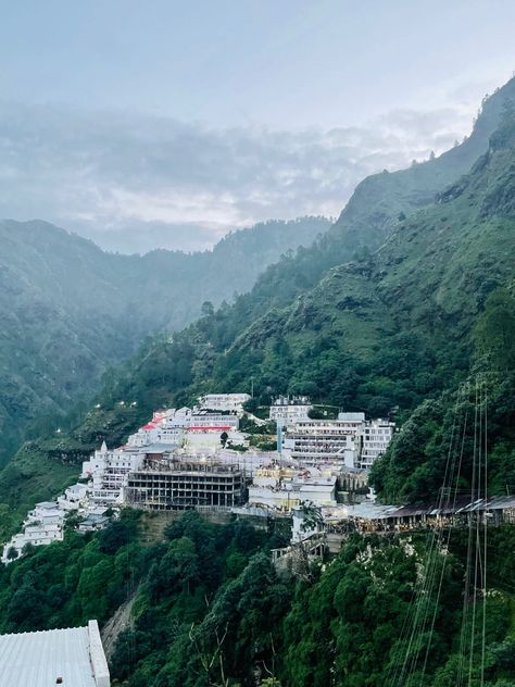 Vaishno Devi Wallpapers Hd, Vaishno Devi Photography, Vaishno Devi Wallpapers, Vaishnodevi Mata, V Girlfriend, Vampire Quotes, Nav Durga, Money Images Cash Indian, Kashmir Trip