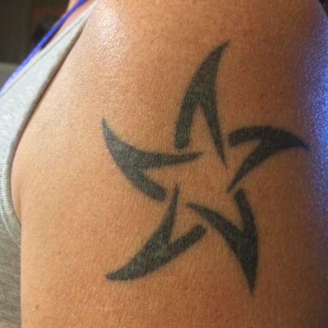 Neck Tattoo Stars Men, Star Tattoo Men Arm, Star On Shoulder Tattoo, Shoulder Star Tattoos Men, Mens Star Tattoos, Male Star Tattoo, Men’s Star Tattoo, Star Tattoo On Shoulder, Sticker Sleeve