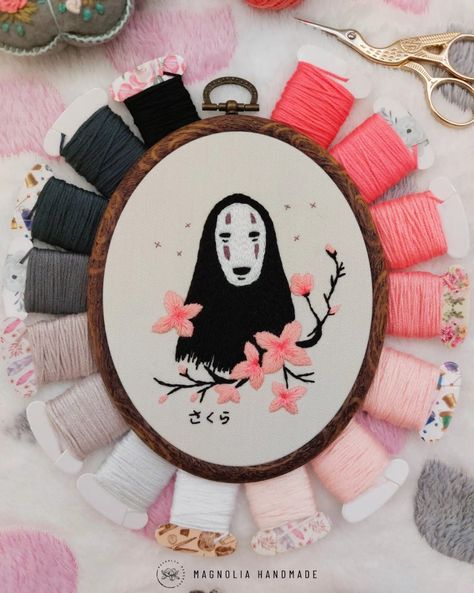 Follow me on instagram No Face Embroidery, Embroidery Ghibli, Studio Ghibli Embroidery, Ghibli Embroidery, Ghibli Crafts, Backpack Embroidery, Studio Ghibli Crafts, Embroidery Sketch, Anime Embroidery