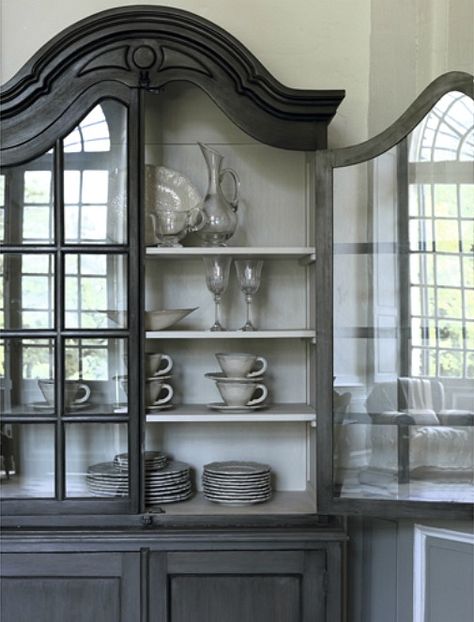 Grey China Cabinet, Updated Furniture, Muebles Shabby Chic, Redo Cabinets, China Hutch, China Cabinets, Diy Interior, Furniture Restoration, Style At Home