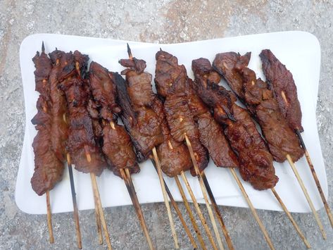 Beef Skewers Marinade, Gourmet Beef Recipes, Sliced Steak Recipes, Beef Skewers Grill, Marinated Steak Kabobs, Steak Skewers, Teriyaki Steak, Homemade Gourmet, Grilled Kabob Recipes