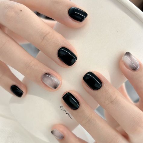 21  Classy Short Square Winter Nail Ideas (2025) - DrExplains Nail Designs Dark Colors, Elegant Short Nails, Nail Designs Dark, Dark Gel Nails, Winter Nail Ideas, Dark Nails, Winter Nail, Nails 2024, Trendy Shorts