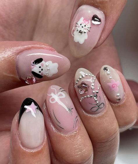 Nail Designs Sanrio, Sanrio Short Nails, Cutecore Nails Short, Sanrio Acrylic Nails Short, Kitty Nails Design, Sanrio Nail Inspiration, Asian Nails, Acrylic Nail Shapes, Cute Simple Nails