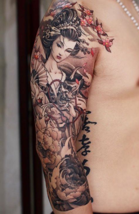 Tato Irezumi, Tattoo Japonais, Japanese Geisha Tattoo, Japanese Tattoo Meanings, Geisha Tattoos, Cherry Blossom Tree Tattoo, Geisha Tattoo Design, Polynesian Tattoos, Geisha Tattoo