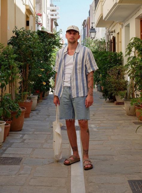 Birkenstock Arizona Outfit, Birkenstock Sandals Men, Playa Aesthetic, Outfit Hombres, Birkenstock Sandals Outfit, Elio And Oliver, Casual Mens Outfits, Tall Men Fashion, Style Words