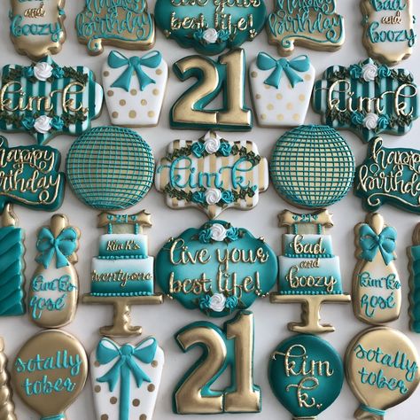 21st Birthday Cookies, 21st Birthday Ideas, 30th Birthday Ideas For Women, Cookie Baskets, Happy Birthday Cookie, 21st Bday Ideas, Amazing Cookies, 21st Birthday Party, Cookie Cake Birthday