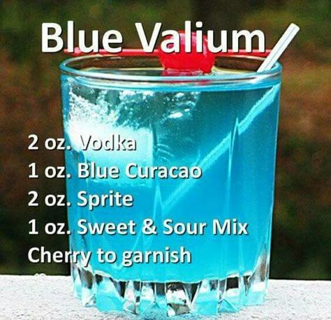 Mixed Drinks Alcohol, Sour Mix, Liquor Drinks, Boozy Drinks, Mixed Drinks Recipes, Cocktail Drinks Recipes, Blue Curacao, Jello Shots, Alcohol Drink Recipes