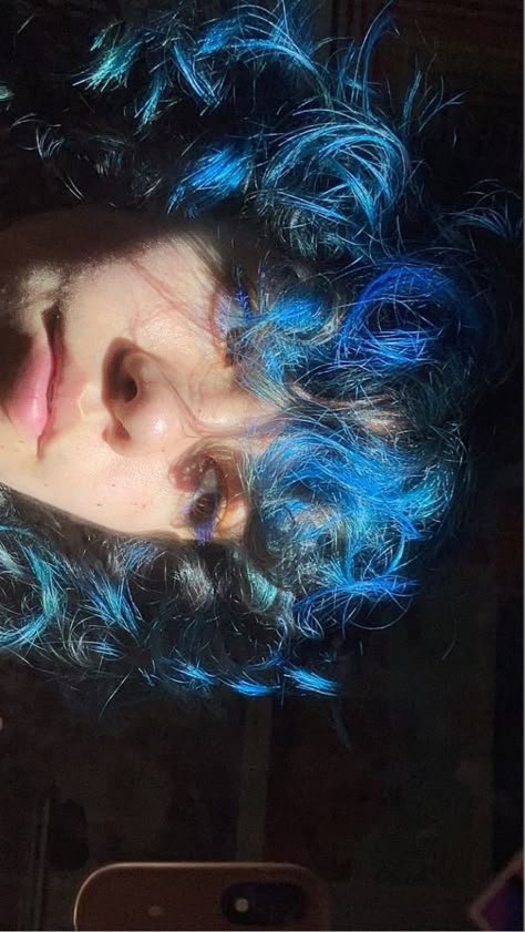 Curly Blue Hair, Dream Realm, Blue Is The Warmest Colour, Teal Hair, Hair References, Short Curly Haircuts, Curly Haircuts, Hairstyle Inspo, Hair Reference