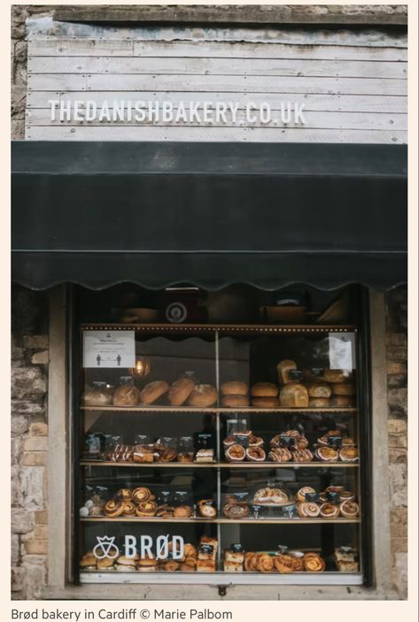 Old Bakery Aesthetic, Bakery Facade, Industrial Bakery, Gorgonzola Pizza, Old Bakery, Bakery Aesthetic, Cardamom Buns, Bakery Shop Design, Big Skirts