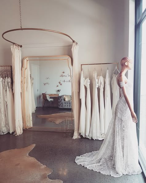 Gown Boutique, Bridal Botique Interiors, Bridal Showroom Interior Design, Small Bridal Boutique, Bridal Store, Bridal Room, Bridal Shop Decor, Bridal Shop Interior, Bridal Room Decor