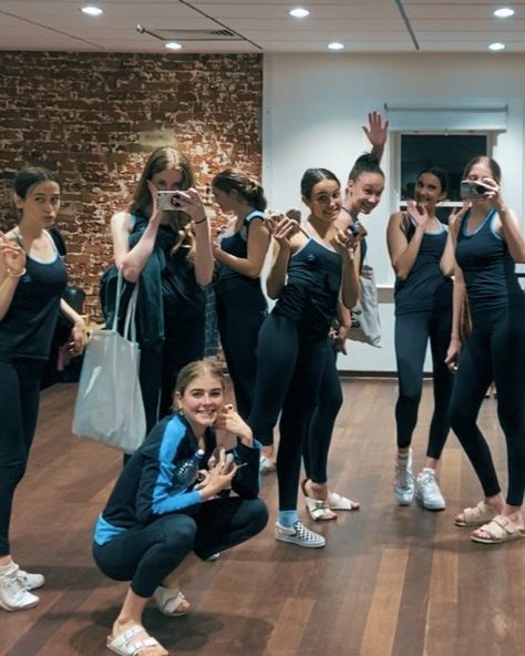 Jazz Class Aesthetic, Dance Studio With Dancers, Dance Class Photos, Dancing Class Aesthetic, Dance College Aesthetic, Performing Arts School Aesthetic, High School Dance Team Aesthetic, Dance School Aesthetic, Competitive Dance Aesthetic