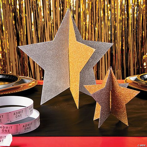 Star Night Prom Theme, New Year Eve Table Decorations, Stars Birthday Theme, Diy Space Decorations For Party, Starry Night Theme Party, Moon Centerpiece Ideas, Prom Decorations Diy, Star Themed Birthday Party, Star Themed Party