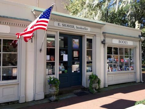 This Seven-Room Bookstore In Georgia Is Like Something From A Dream Paris Markets, Historic Savannah, Downtown Savannah, Georgia Travel, Georgia On My Mind, Conde Nast Traveler, Savannah Georgia, Savannah Ga, Book Store