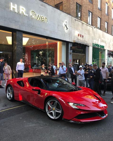 Lifestyle Community 🔱 on Instagram: “Mayfair, London getting all the goodies 🇬🇧 The new Ferrari SF90 Stradale heading out and the new Ferrari F8 Tributo joining the residence…” Ferrari Sf90, F12 Berlinetta, New Ferrari, Ferrari Car, Power Cars, Super Luxury Cars, Best Luxury Cars, Italian Cars