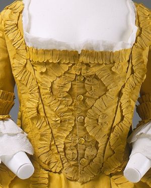 18th Century Stomacher, 1760s Fashion, 1700s Clothing, Yellow Gowns, 1700 Fashion, French Lady, Russian Clothing, 18th Century Dress, Rococo Fashion