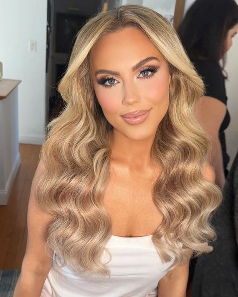 Gina Marie Dineen🧿 on Instagram: "A real life Angel 🪽✨ @afay.csv  Hair @themanewave  Makeup @glambygee_" Hazel Eye Bride Makeup, Bride Angel Makeup, Angel Glam Makeup, Bridal Makeup Hazel Eyes Blonde, Bridal Makeup Plus Size, Bridal Hair And Makeup For Blondes, Matte Glam Makeup, Bride Glam Makeup, Blonde Wedding Hair Down