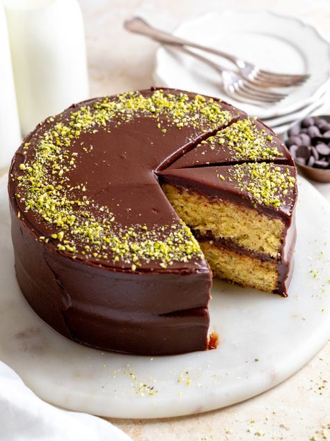 Chocolate Pistachio Cake - Julie Marie Eats Pistachio Chocolate Cake, Chocolate Pistachio Cake, Bakery Style Blueberry Muffins, Pistachio Chocolate, Salted Caramel Cake, Moist Vanilla Cake, Chocolate Pistachio, Chocolate Ganache Cake, Chocolate Fudge Frosting