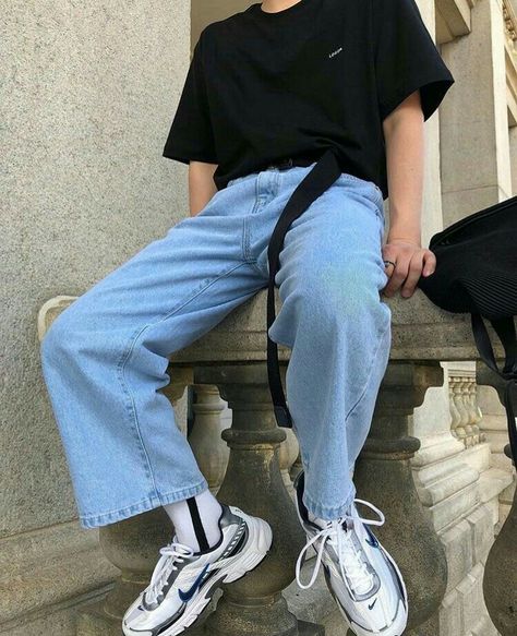 Instagram - @ka.rinaaa_ ♥ (be sure to mark the source on the photo) Aesthetic Outfits Men, Skandinavian Fashion, Thrifted Outfits, Mens Trendy Outfits, Mens Outfit Inspiration, Mens Fashion Streetwear, Light Blue Jeans, Men Fashion Casual Outfits, Streetwear Men Outfits