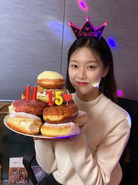 Loona Birthday, Material Gworl, Hyunjin Loona, Kim Hyunjin, 22nd Birthday, Olivia Hye, Lq Icons, Kim Lip, Mbti