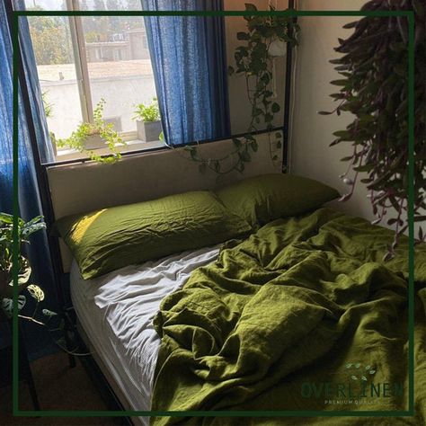 Green Linen Bedding, Green Bed Sheets, Green Duvet Cover, Bedding Linen, Comfy Bedroom, Fairy Lights Bedroom, Green Duvet, Green Duvet Covers, Green Bedding