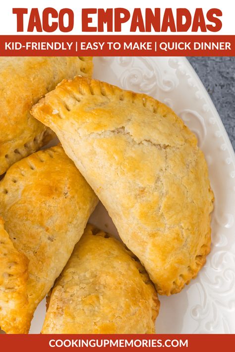 Canned Biscuit Empanadas, Taco Empanadas Easy, Pie Crust Empanadas, Taco Hand Pies, Taco Empanadas, Beef Hand Pies, Portable Meals, Creamy Coleslaw Recipe, Foreign Cuisine