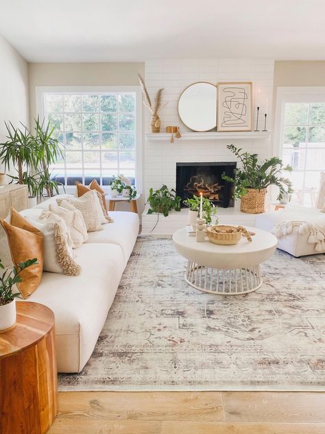 Rug For Cream Couch, Living Room Rug Beige Couch, Ruggable Rug Living Room, Tan Living Room, Beige Couch, Luxurious Homes, Earthy Home Decor, Dining Room Remodel, Ruggable Rug