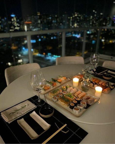 Fakta Virgo, Dinner Date Aesthetic, Romantic Dinner Decoration, Sushi Dinner, Dinner At Home, Dinner Decoration, Sushi Restaurants, Fancy Dinner, Date Dinner