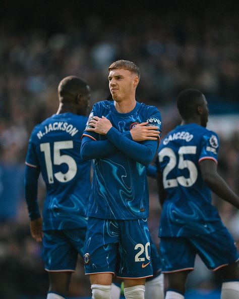 Cole Palmer nets four goals in first-half Premier League history! 🥶 Premiere League, Chelsea Football Team, Chelsea Fc Players, Cole Palmer, Man U, Chelsea Football, Belly Workout, Adore You, Chelsea Fc